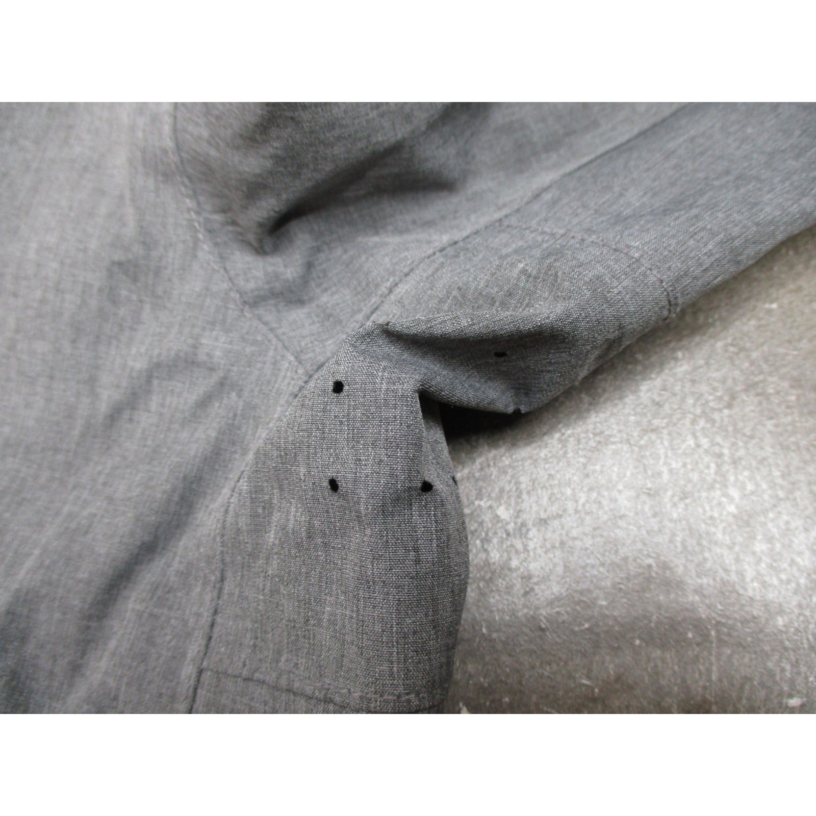 Chrome Industries Jacket Mens Small Gray Waterproof Hooded Cycling Windbreaker — image 5 of 8